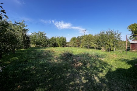 Na predaj rodinný dom so slnečným pozemkom v obci Ondrejovce - IMG_1686_50f32fb46d7bf696a2580f958755cf85