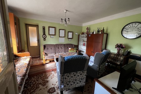 Na predaj rodinný dom so slnečným pozemkom v obci Ondrejovce - IMG_1723_5c42cfd06c5b84861370f5fd2aa09cee