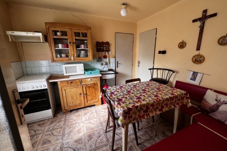 Na predaj rodinný dom so slnečným pozemkom v obci Ondrejovce - IMG_1730_9fbb9777a44970cb962277a43ee58fd9