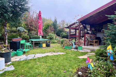 Viničný dom s krásne upraveným pozemkom v tichej časti mesta Levice - IMG_2270_d2f3382a36f6df8a74162ab0fe4e874c