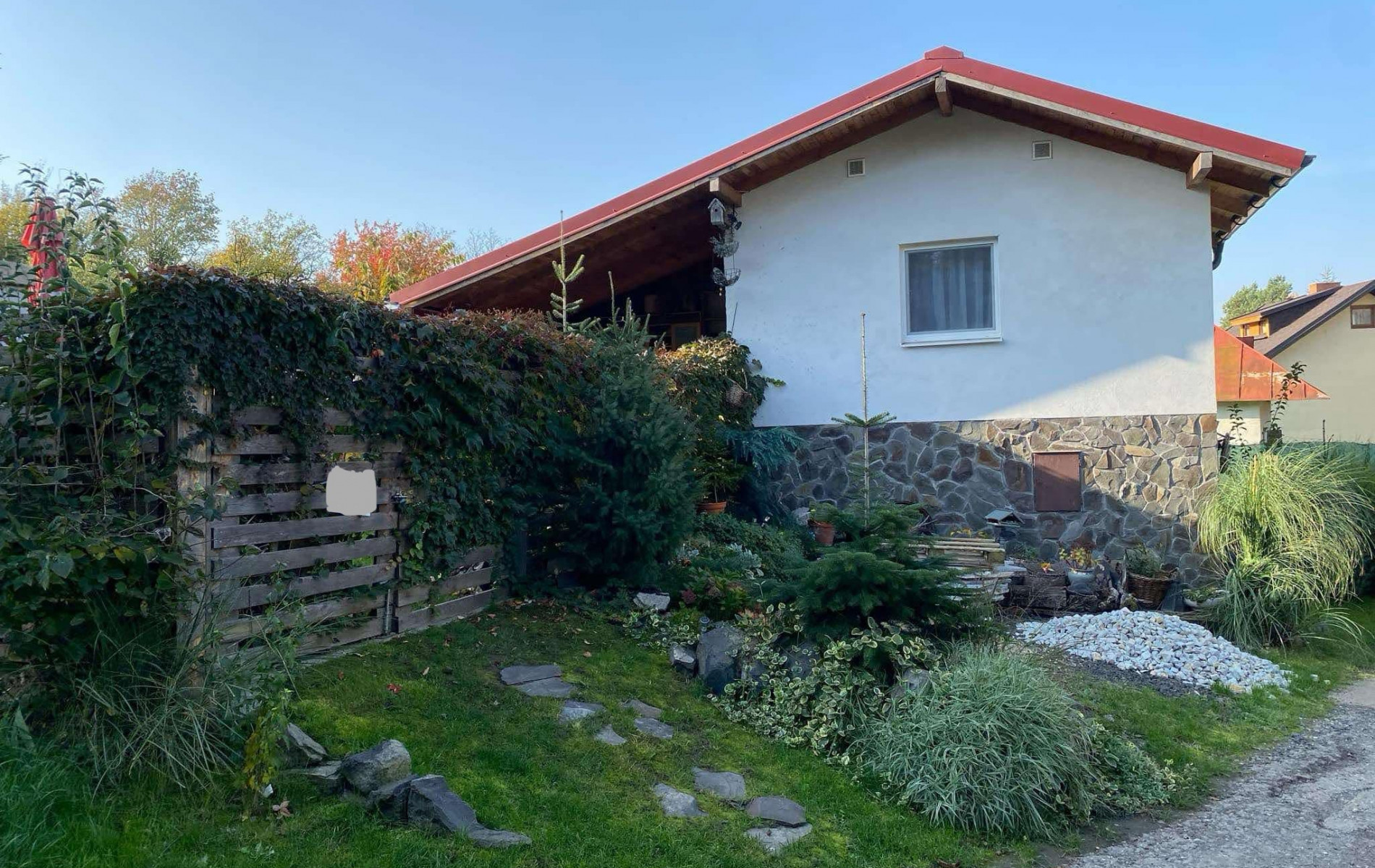 Viničný dom s krásne upraveným pozemkom v tichej časti mesta Levice