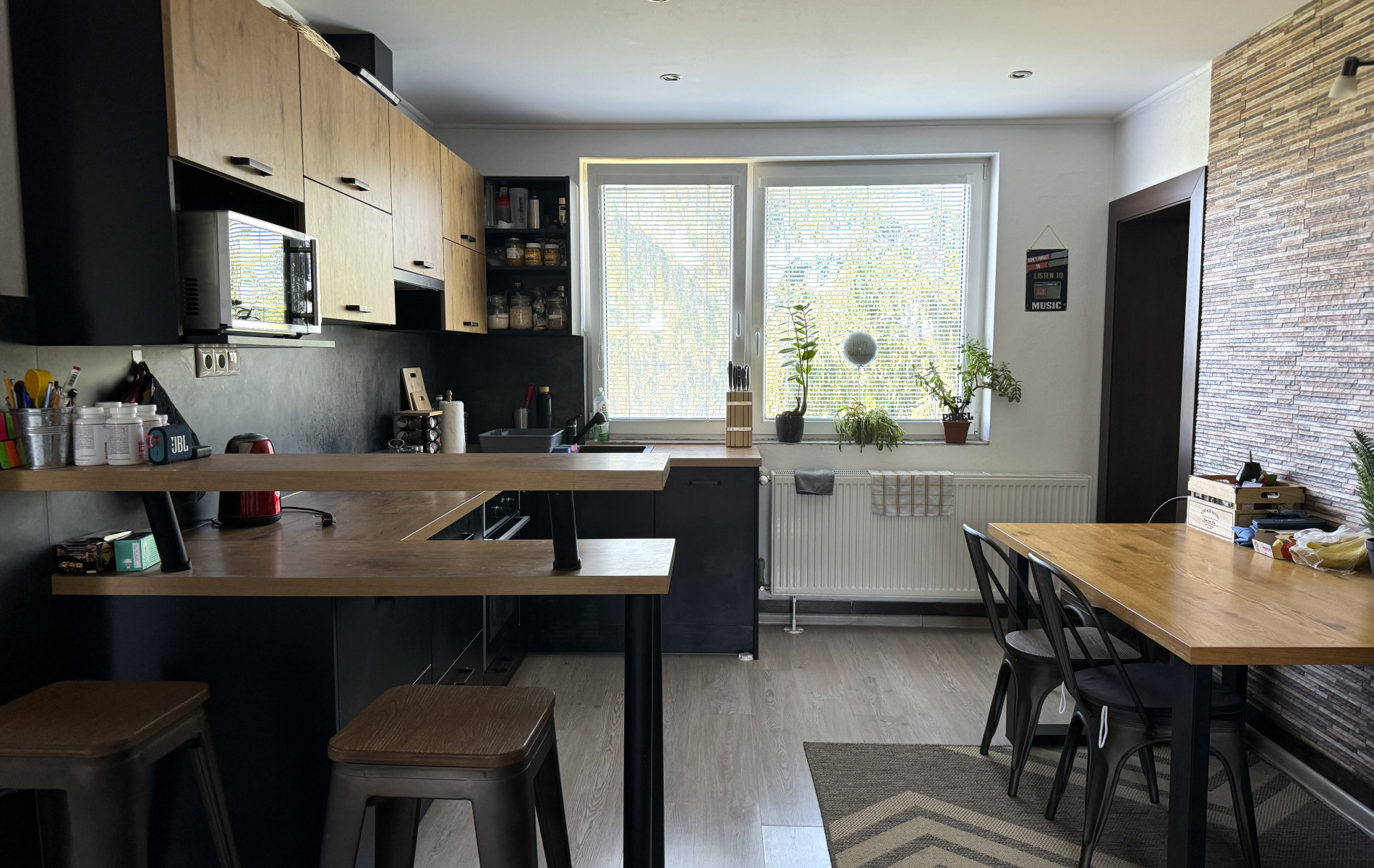 Na prenájom pekný, útulný 3 izbový byt v Hontianskej Vrbici