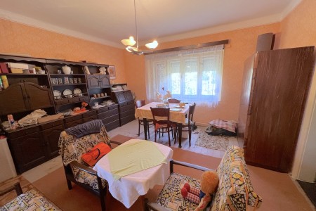 Rezerovavané, Rodinný dom vhodný na trvalé bývanie ale aj ako víkendový dom - IMG_2439_fb938a407b6d0c1a5da82692ec89b1a2