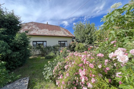 Rezerovavané, Rodinný dom vhodný na trvalé bývanie ale aj ako víkendový dom - IMG_2481_2df70781e3dd8228f9257656b0729000