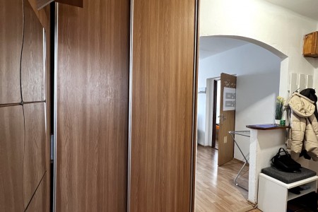 Na prenájom 2 izbový byt s balkónom vo výbornej lokalite - IMG_3359_66f53c9d3d4f3f54394ff84a8a19982c
