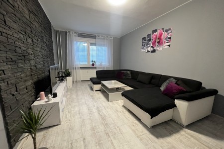 Na prenájom veľký zariadený 3 izbový byt s klimatizáciou - IMG_3896_4c907e01fd91b9be3f6999ae72bf8fa0