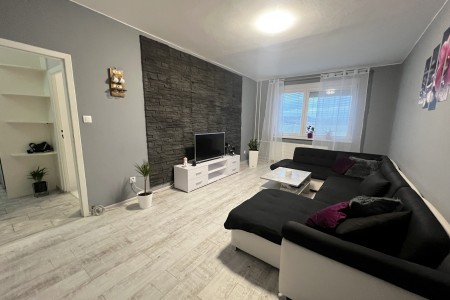 Na prenájom veľký zariadený 3 izbový byt s klimatizáciou - IMG_3898_518753889d980e0c66613d5655986d03