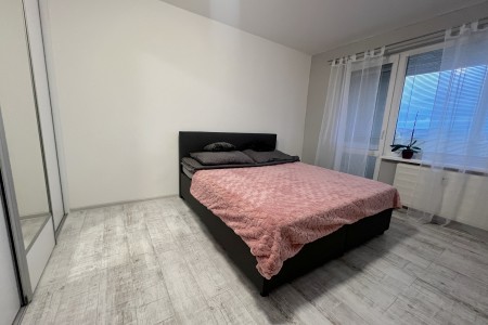 Na prenájom veľký zariadený 3 izbový byt s klimatizáciou - IMG_3899_a9f147529fcbd853e88d7e3a39705bd5