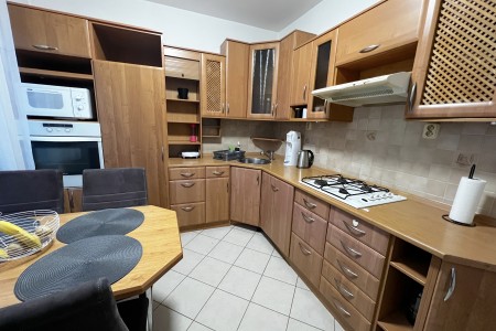 Na prenájom veľký zariadený 3 izbový byt s klimatizáciou - IMG_3904_6a5dfff9176ce981a0fc4a3117f1cbd6