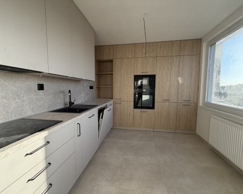 Veľký 2-izbový byt po kompletnej rekonštrukcii