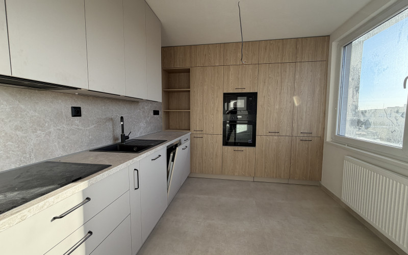 Veľký 2-izbový byt po kompletnej rekonštrukcii