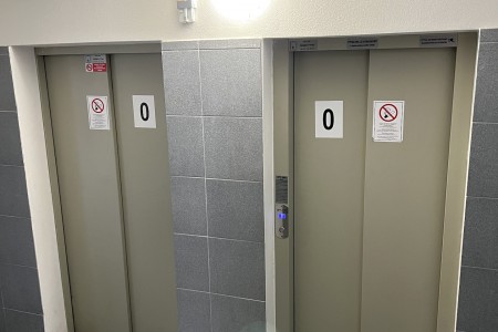 Na prenájom veľký 3 izbový byt s klimatizáciou a balkónom v centre mesta - IMG_4312_3f468e20b08b373318bd9228d163103f