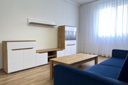 Moderne zrekonštruovaný 2 izbový byt s francúzskym oknom  - IMG_4672_152ecc1bf8fe0ab18706431a9de08b3f