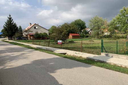 Na predaj stavebný pozemok v obci Dedinka - IMG_4903_402ee314306362c96d0f9951164d3a5a