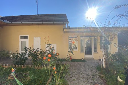 Na predaj rodinný dom v centre mesta - IMG_5167_6a5a57b292575cdaab0575e0d263a817