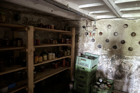 Viničný dom v Leviciach: Ideálne miesto pre rekreáciu aj celoročné bývanie - IMG_5687_d7e43b47b04afc408835cfdabb161c29