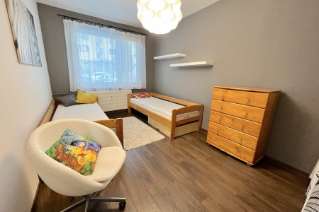 Na prenájom veľký 3 izbový byt so zariadením - IMG_5828_0ac16c015e466229f06285b1b59ba0ff