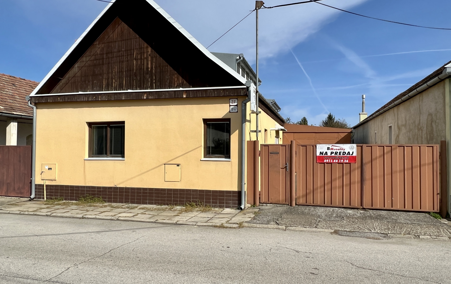 Nehnuteľnosť s obytným podkrovím v centre mesta