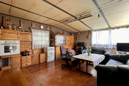 Celoročne obývateľný viničný dom vo vyhľadávanej lokalite  - IMG_7401_cc57029e0baeffdcf24f0a249bf4ac6c