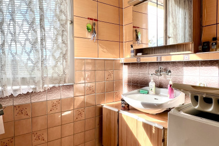 Celoročne obývateľný viničný dom vo vyhľadávanej lokalite  - IMG_7420_040921c00299fe590057107d67e060e4