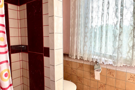 Celoročne obývateľný viničný dom vo vyhľadávanej lokalite  - IMG_7422_e3800755b6b0b610c56f9719f6bcacd8