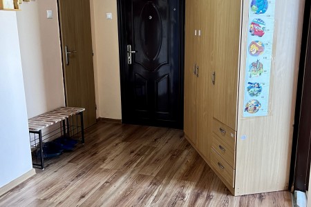 Na predaj 3 izbový byt s balkónom v peknej lokalite - IMG_7628_8e241886a289f99a7c7fa9c1e5a9b436