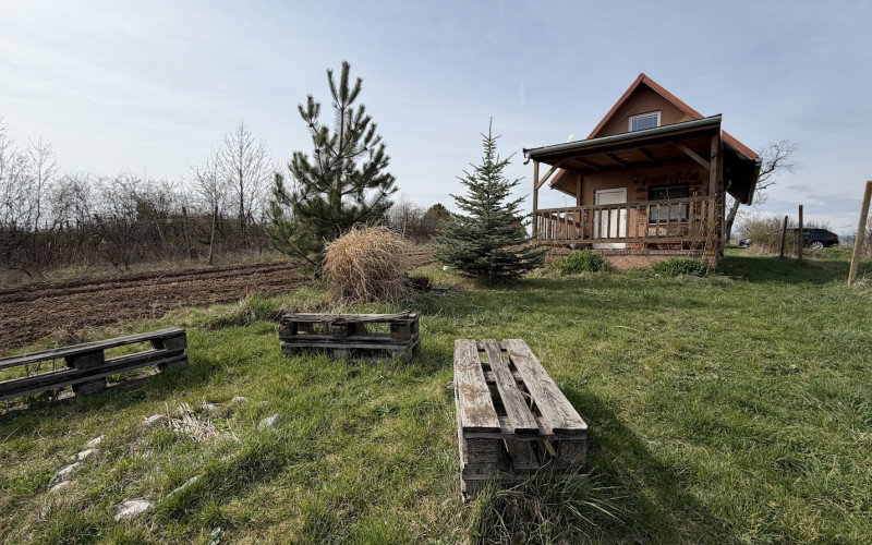 Na predaj čarovný viničný dom Kozárovce 