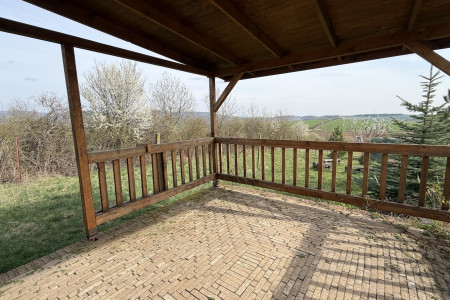 Na predaj čarovný viničný dom Kozárovce  - IMG_8598_9af7ea74a17335065ebe751fa7c2c17c