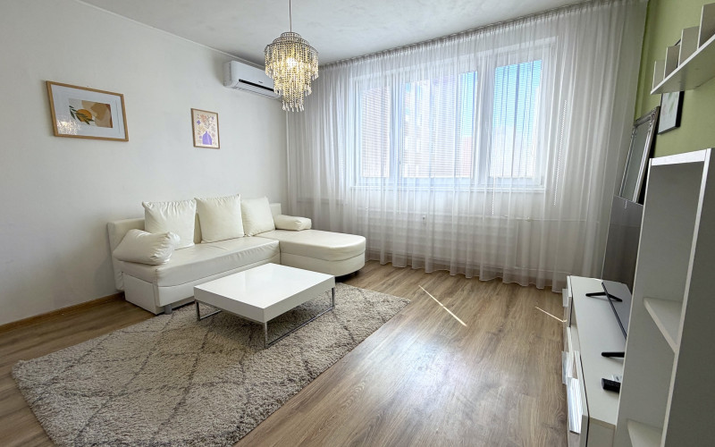 Prenájom 3 izbového bytu s balkónom a klimatizáciou
