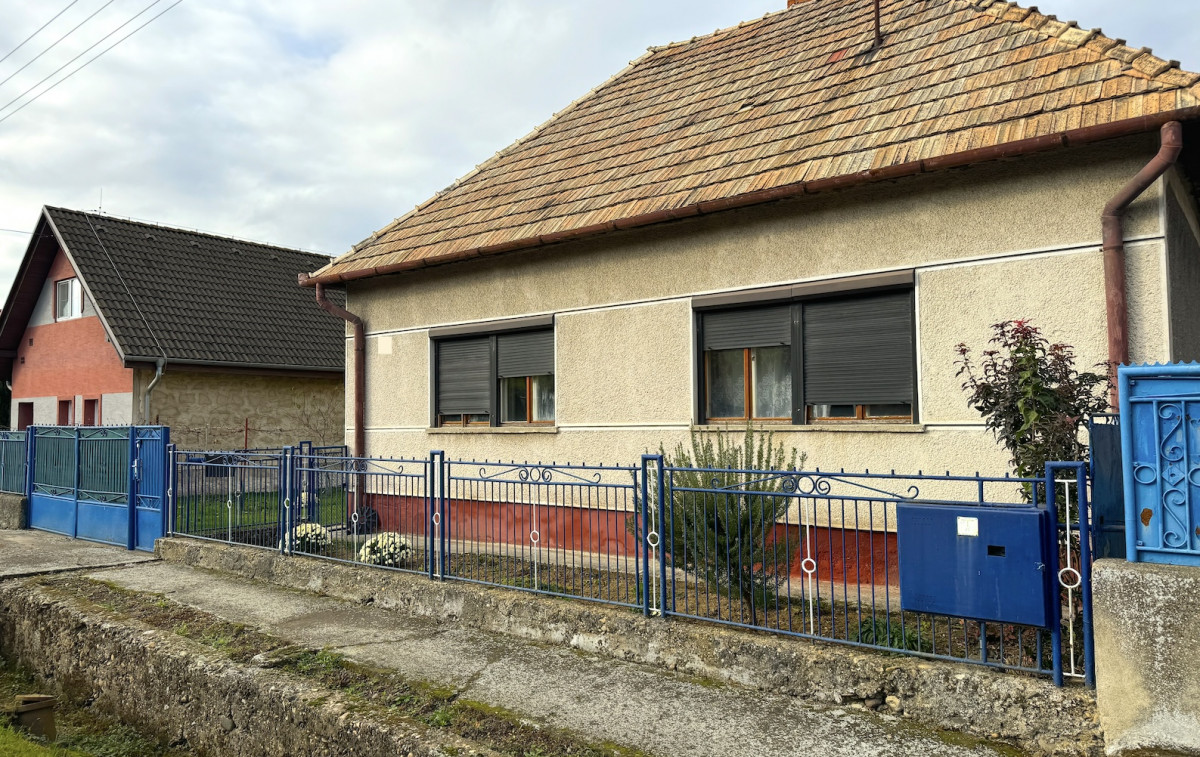 Priestranný rodinný dom s veľkým pozemkom Rezervované