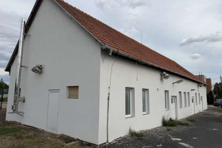 Podnikateľský objekt s bytovou jednotkou, Nová Dedina - IMG_9230_8e19958da4bcb0dfca832eb650178004