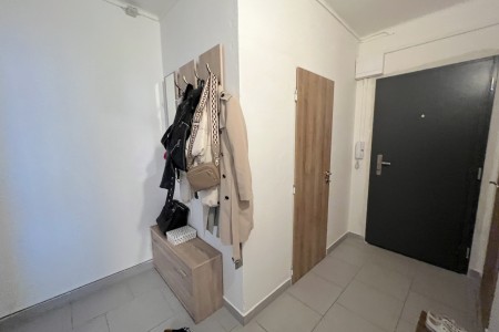 Na prenájom zariadený 2 izbový byt s balkónom v centre - IMG_9311_a551cf20bf8956ae8306cd29a3883829