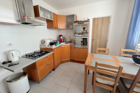 Na prenájom zariadený 2 izbový byt s balkónom v centre - IMG_9312_403a97092a2e26a900bbae286d90d098