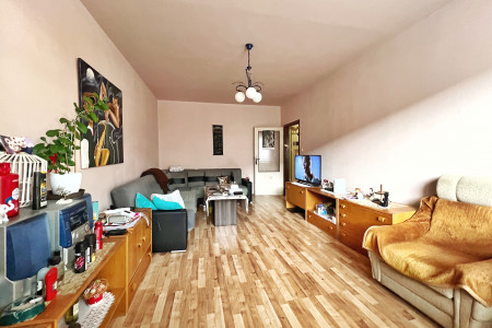 Veľký 3 izb. byt ideálny na rekonštrukciu podľa vlastných predstáv  - JPEG_obrazok-41B177B6EFE3-1_78d72cd2be8671647fbc05a1c71bf618