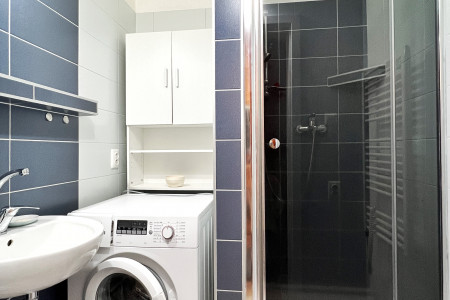 Klimatizovaný 2 izbový byt s balkónom po kompletnej rekonštrukcii - JPEG_obrazok-C9E867225E96-1_1_feae7bc99770f928650d12b50021e13b