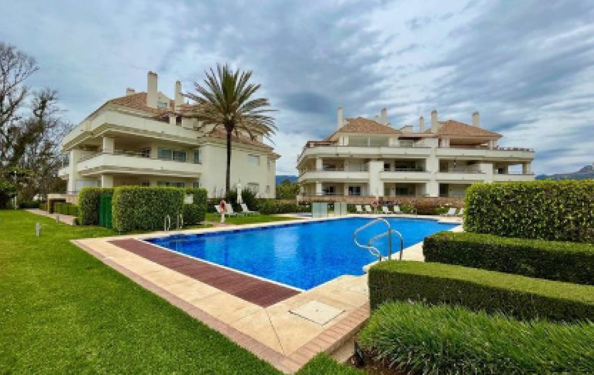 Luxusný apartmán v Španielsku-Guadalmansa-Estepona