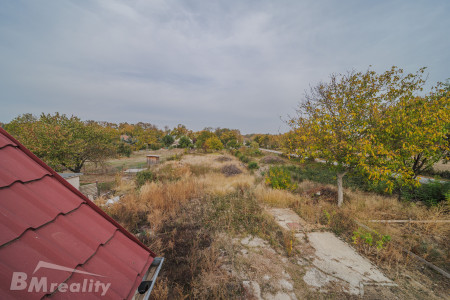 Rodinný dom s pozemkom 1 427 m² | Dolný Pial - P1015313_7f94b8b1ad9aac9286d89e08227c5598