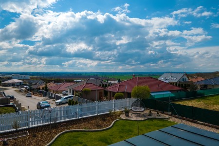 Rodinný dom s bazénom vo vyhľadávanej časti mesta obklopený prírodou - RD-LV-05_-_kopia_96f4cbc153329ec0e7578a3c8f6cd231