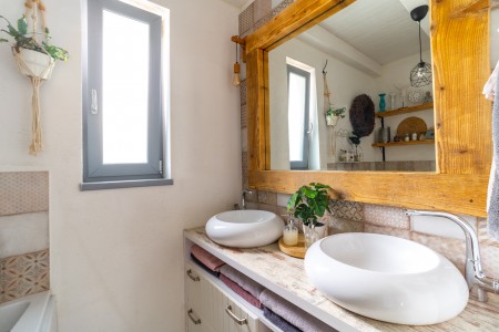 Rodinný dom s bazénom vo vyhľadávanej časti mesta obklopený prírodou - RD-LV-33_4826a1e4827a2df500a54c9a9c48a489