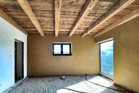 Štýlový rodinný dom/ chalupa pred dokončením v krásnej prírode - a59b4764-bf9b-406e-bcfb-f7d96b1d3b94_05dea7f81055f556e2a25641231dcfed