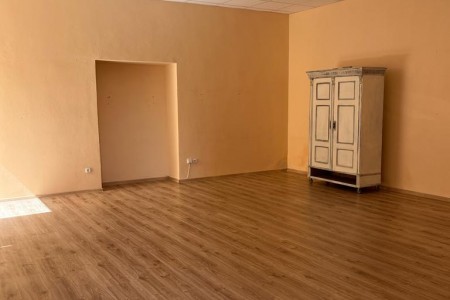 Klimatizovaný obchodný priestor na prízemí budovy - c97b812b-3323-4141-9463-997d829e44a9_748a4c6702629d00db2518f0782506c6