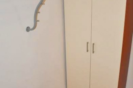 Na prenájom 1 izbový byt po rekonštrukcii, Levice - chodba_716055647c3c9729b979bb3d1b3d69dc