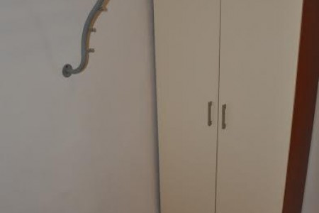 Na prenájom 1 izbový byt po rekonštrukcii v Leviciach - chodba_a536cab4891cdd447f71931dae6096a7