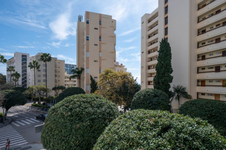 Prenájom exkluzívneho 1-izbového bytu v Španielsku / Marbella – len pár krokov od mora - costa-apolo-vyhlad-z-terasy_dd21f0f76059e7cad6f51977527f834f