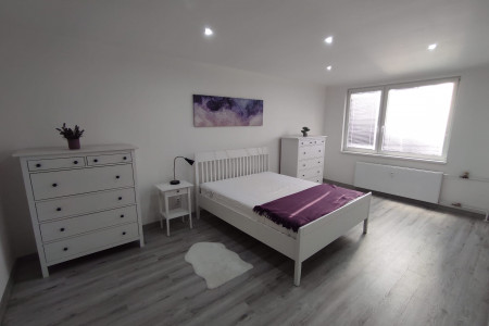 Na prenájom veľký zariadený 2 izbový byt - f66bbb82-fb80-4066-ad97-829cec594bf3_bc3e26e7993d3b7b34b74fefdd2b1b22