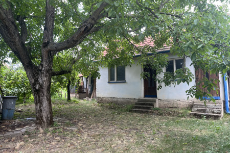 Na predaj rodinný dom v obci Čajkov, okr. Levice - image_50455553_e917b7bd1f5ed6a7962f297d9197e39b