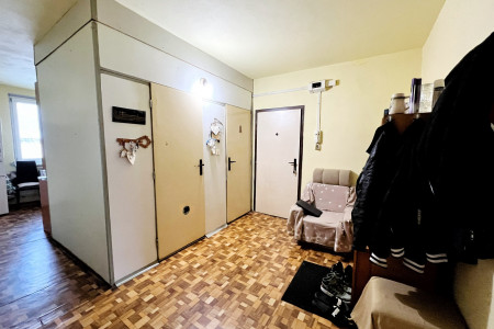 Veľký 3 izb. byt ideálny na rekonštrukciu podľa vlastných predstáv  - opravena_chodba_f07d768ca3fd420100e720b557a7579b